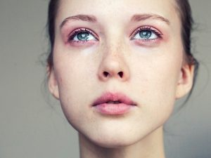 Por qué las personas que lloran a menudo son mentalmente más fuertes